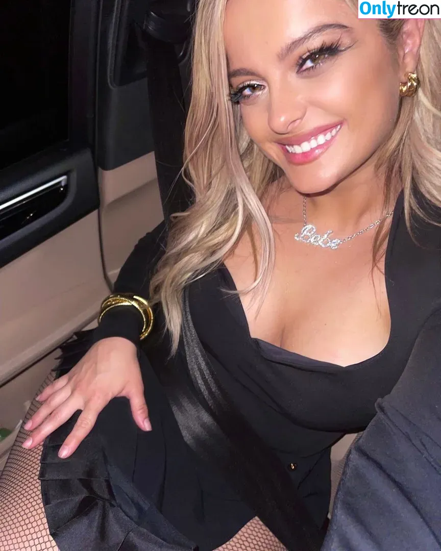 Bebe Rexha nude photo #0030 (beberexha / skylinevexx)