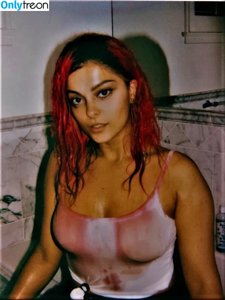 Bebe Rexha nude photo #0064 (beberexha / skylinevexx)