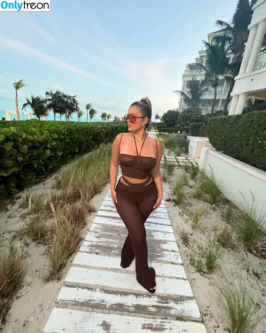 Bebe Rexha nude photo #0084 (beberexha / skylinevexx)