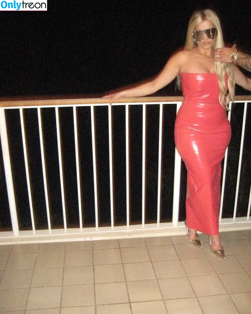 Bebe Rexha nude photo #0093 (beberexha / skylinevexx)