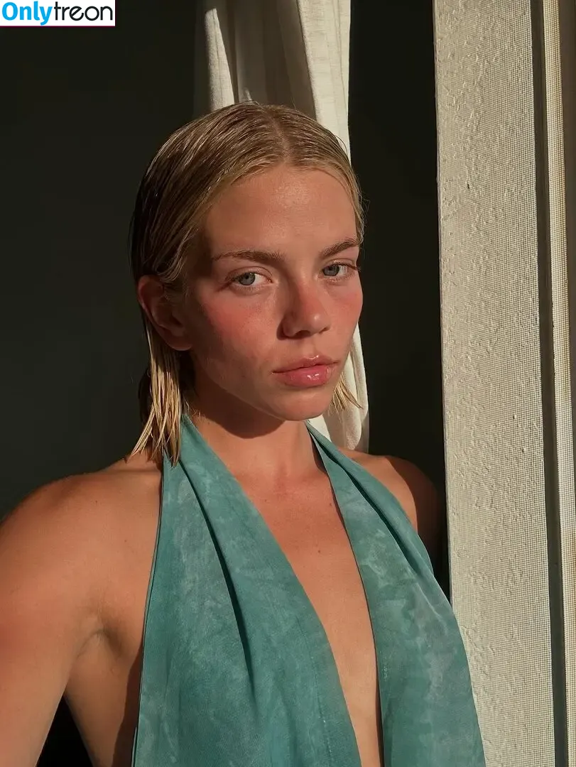 Becca Means nude photo #0412 (bbnoboobs / beccameans)