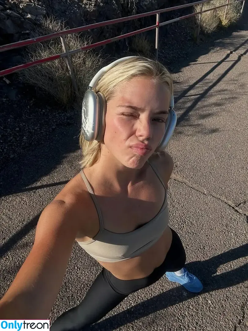 Becca Means nude photo #0413 (bbnoboobs / beccameans)