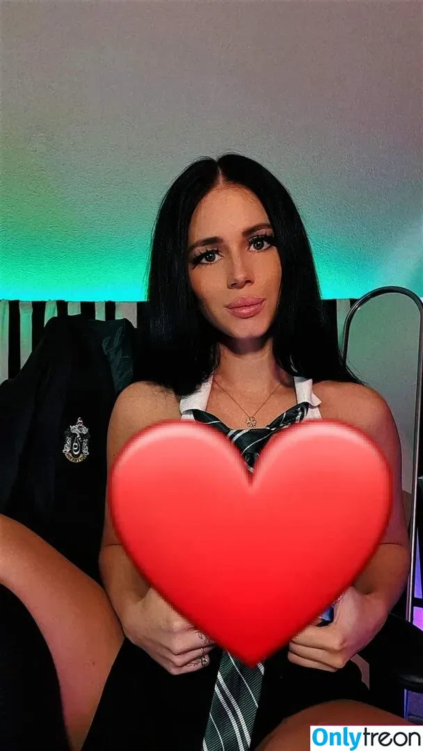 beckatv nude photo #0021 (becka_ttv)