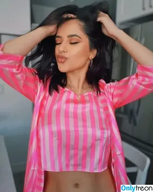 Becky G / Reggaeton singer / iambeckyg / missbeckyfeet nude photo #0002