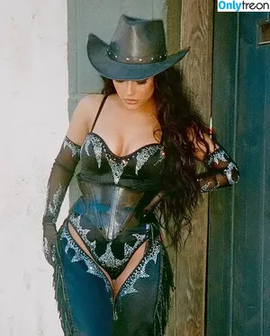 Becky G / Reggaeton singer / iambeckyg / missbeckyfeet nude photo #0082