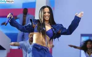 Becky G / Reggaeton singer / iambeckyg / missbeckyfeet nude photo #0345