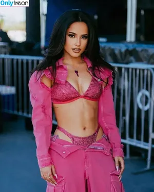 Becky G / Reggaeton singer / iambeckyg / missbeckyfeet nude photo #0372