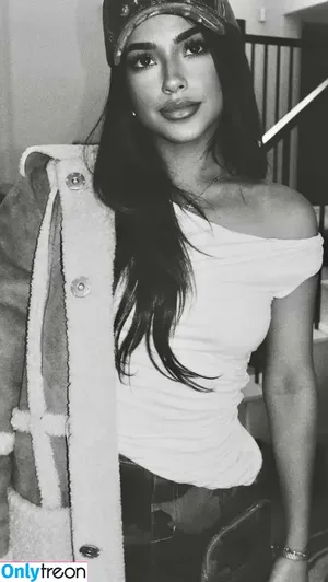 Becky G / Reggaeton singer / iambeckyg / missbeckyfeet nude photo #0834