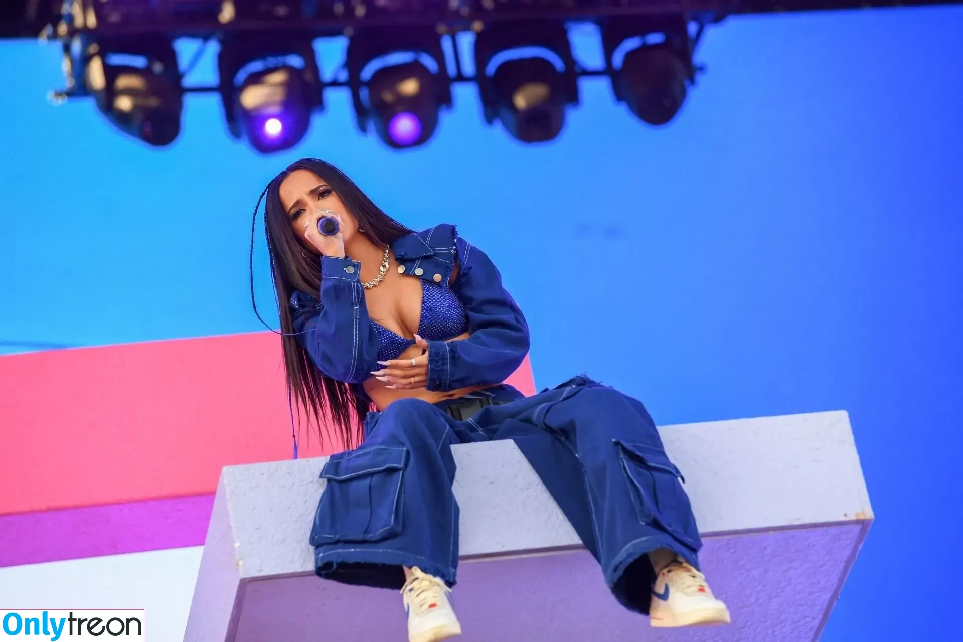 Becky G nude photo #0339 (Reggaeton singer / iambeckyg / missbeckyfeet)