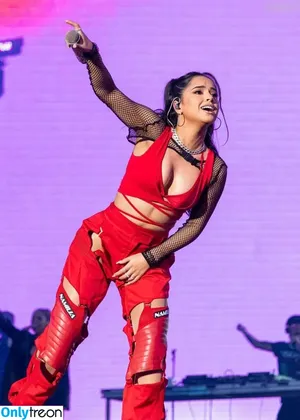 Becky G / Reggaeton singer / iambeckyg / missbeckyfeet nude photo #1053