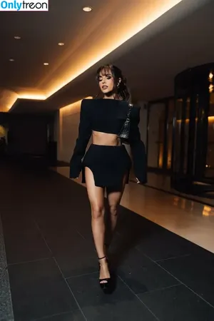 Becky G / Reggaeton singer / iambeckyg / missbeckyfeet nude photo #1168