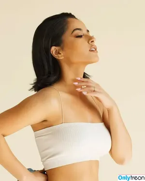 Becky G / Reggaeton singer / iambeckyg / missbeckyfeet nude photo #1265