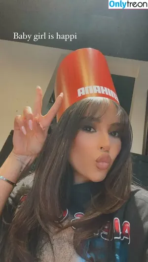 Becky G / Reggaeton singer / iambeckyg / missbeckyfeet nude photo #1293