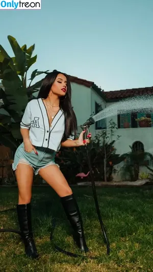 Becky G / Reggaeton singer / iambeckyg / missbeckyfeet nude photo #1299