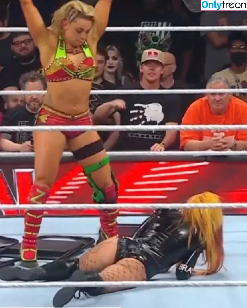 Becky Lynch nude photo #0412 (beckylynchwwe)