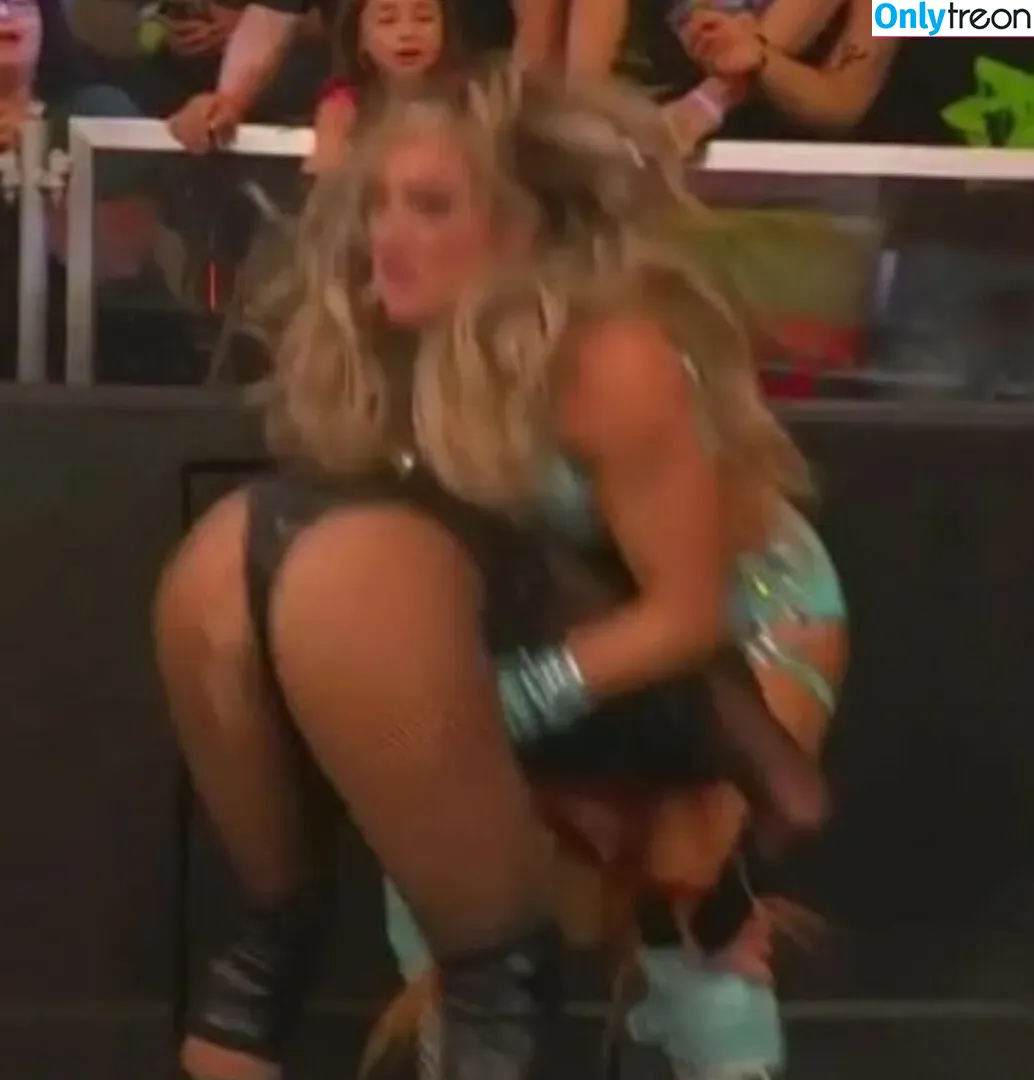 Becky Lynch nude photo #0433 (beckylynchwwe)