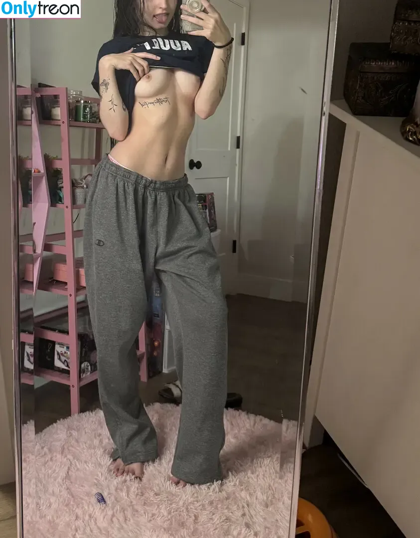 Beebee ASMR nude photo #0161 (beebeeasmr / beebeeasmr18 / weloveasmr)