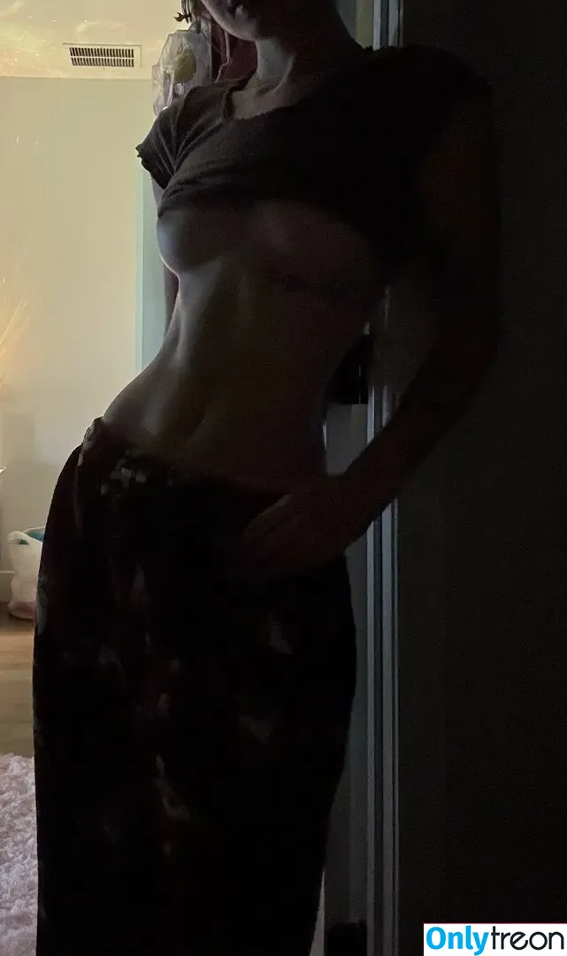 Beebee ASMR nude photo #0165 (beebeeasmr / beebeeasmr18 / weloveasmr)