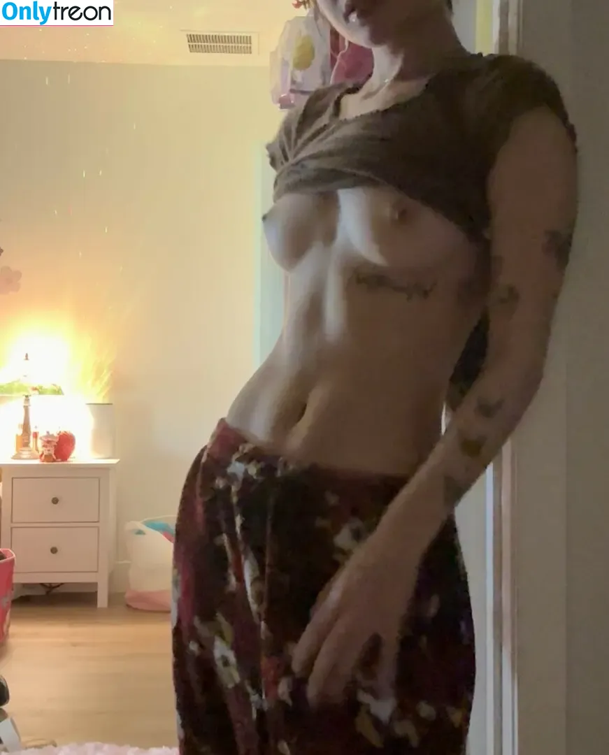 Beebee ASMR nude photo #0167 (beebeeasmr / beebeeasmr18 / weloveasmr)