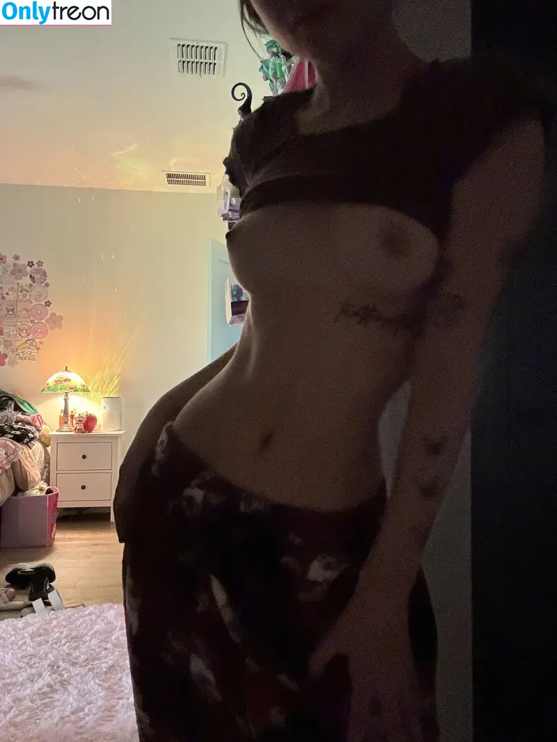 Beebee ASMR nude photo #0171 (beebeeasmr / beebeeasmr18 / weloveasmr)