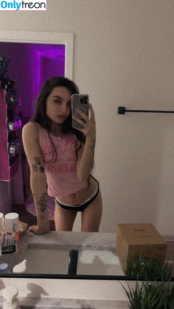 Beebee ASMR nude photo #0187 (beebeeasmr / beebeeasmr18 / weloveasmr)