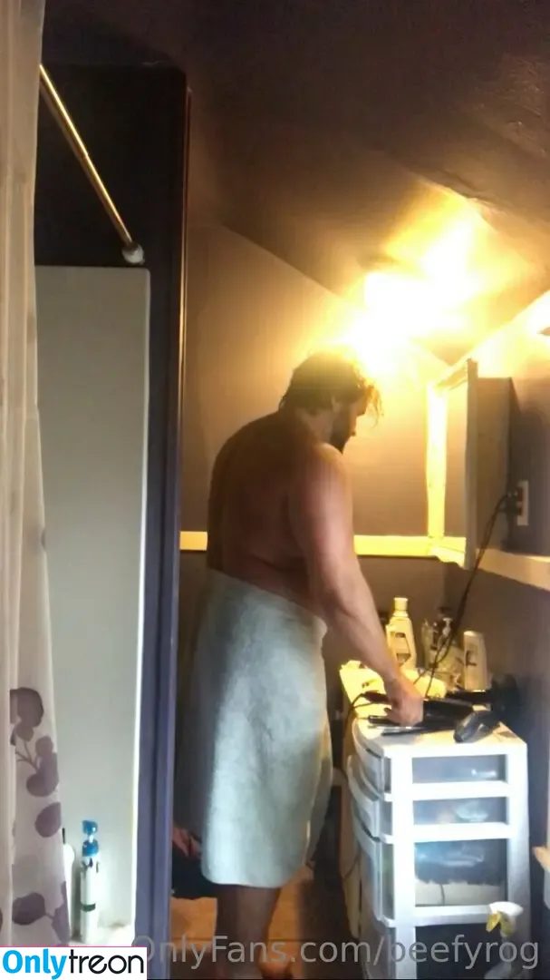 beefyrog nude photo #0002 (beefyrog)