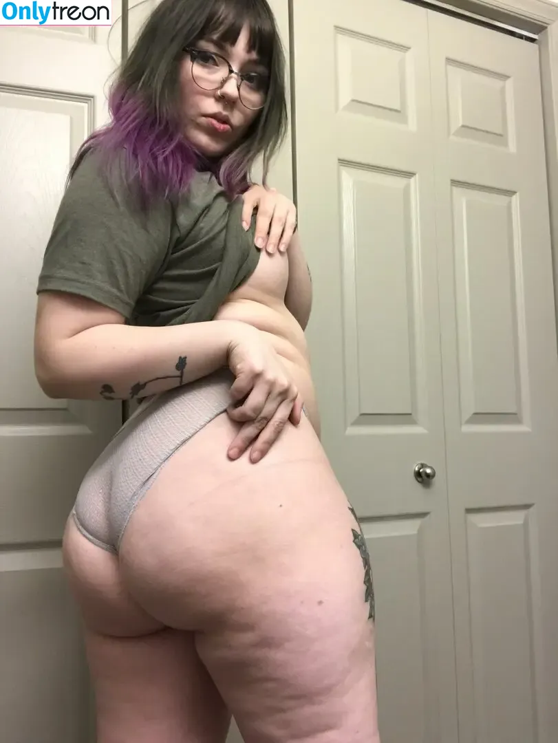 beelzebubswhore nude photo #0013 (beelzebubswhore)