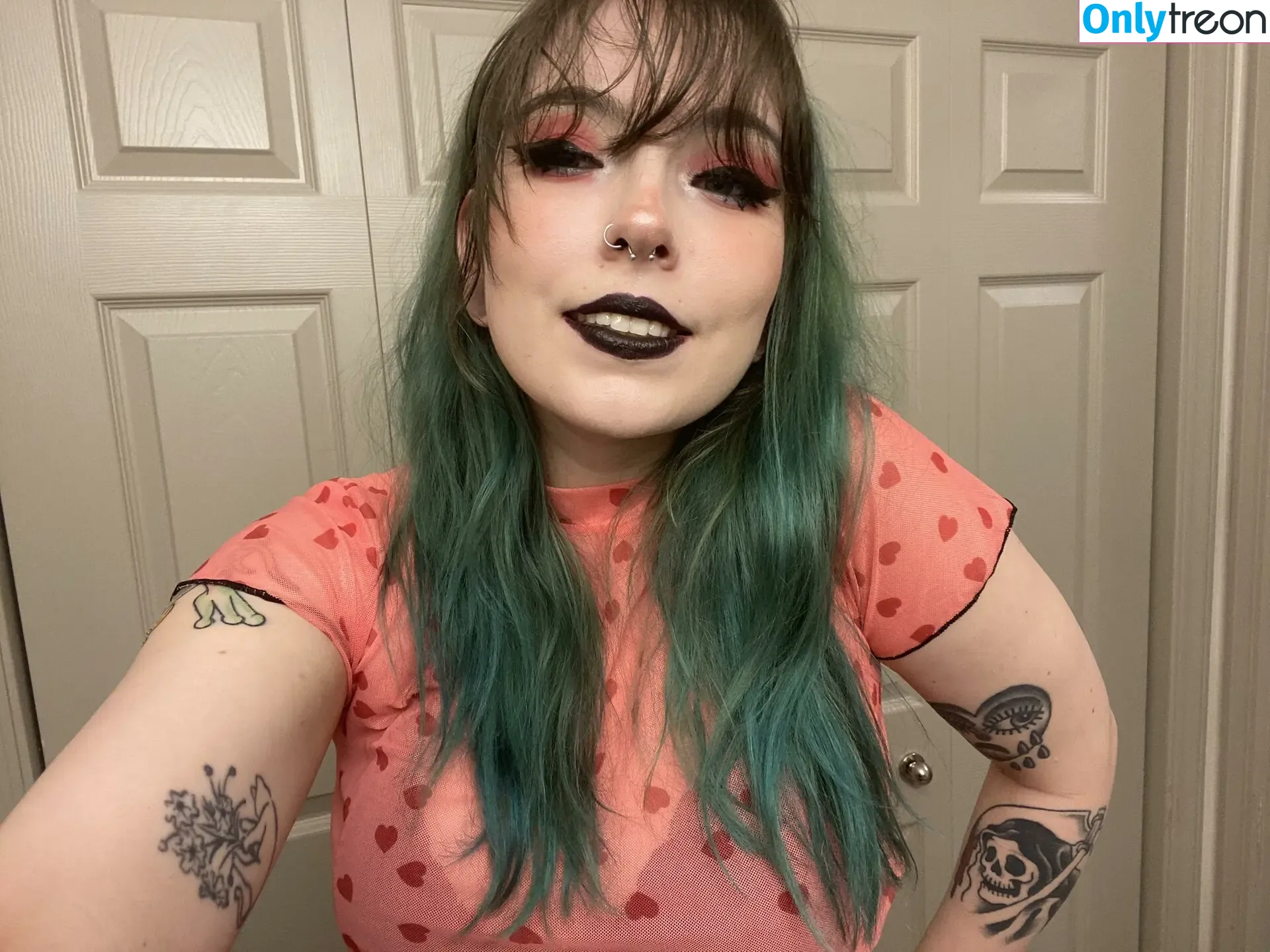beelzebubswhore nude photo #0041 (beelzebubswhore)