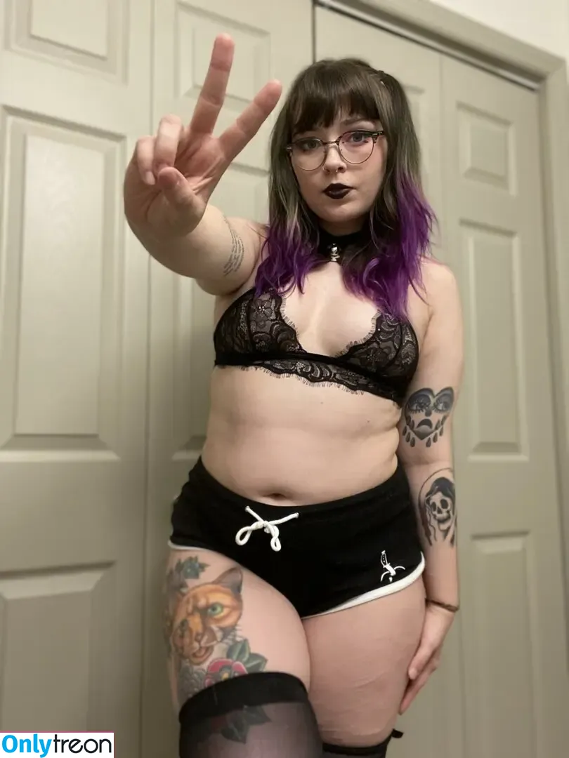 beelzebubswhore nude photo #0045 (beelzebubswhore)
