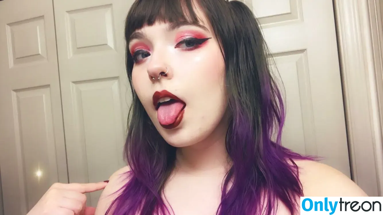 beelzebubswhore nude photo #0047 (beelzebubswhore)