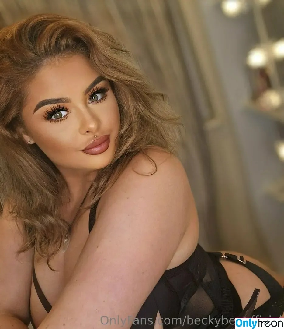 beequeen99 nude photo #0023 (bee_queen99)