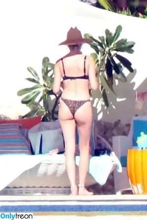 Behati Prinsloo / behatiprinsloo nude photo #0331