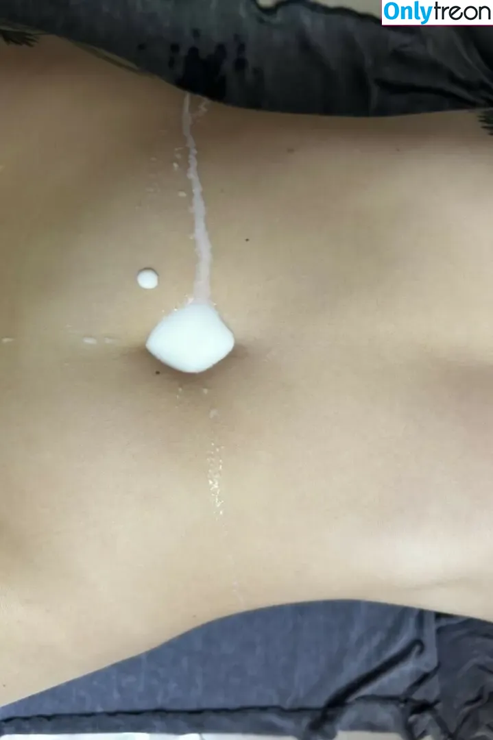belaleisztinger nude photo #0020 (my.bella.fetish)