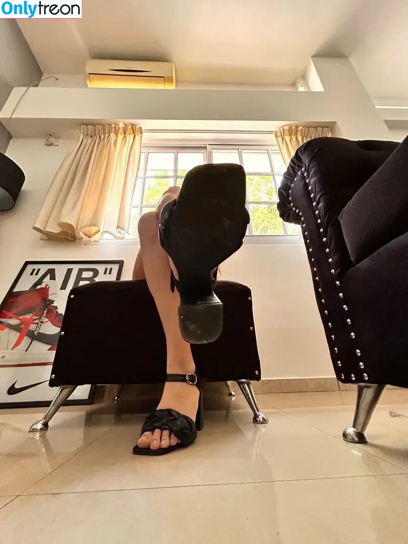 belaleisztinger nude photo #0075 (my.bella.fetish)
