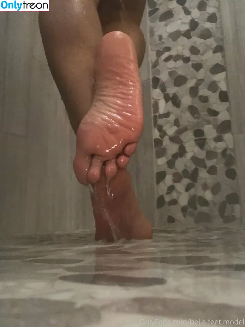 bella.feet.sweet nude photo #0042 (bella.feet.sweet)