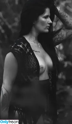 bella_vita88 / i.n.k.e.d_b.e.l.l.a / inked_bella88 nude photo #0063
