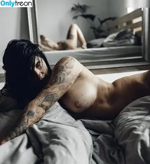 bella_vita88 / i.n.k.e.d_b.e.l.l.a / inked_bella88 nude photo #0074