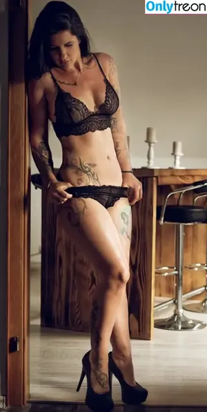 bella_vita88 / i.n.k.e.d_b.e.l.l.a / inked_bella88 nude photo #0139