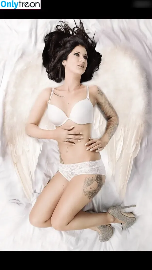 bella_vita88 nude photo #0073 (i.n.k.e.d_b.e.l.l.a / inked_bella88)