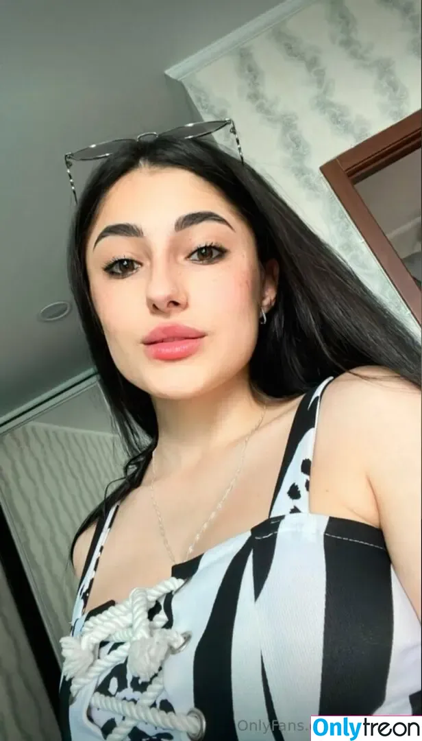 bellacakexx nude photo #0162 (bellapaigexx)