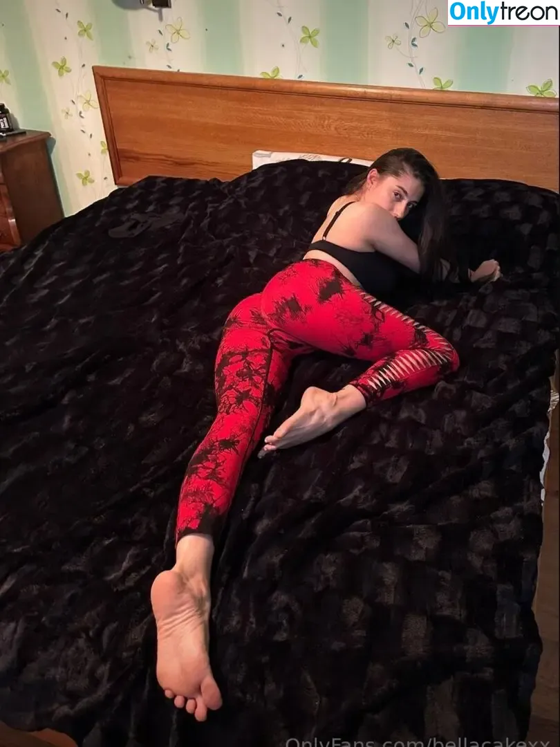 bellacakexx nude photo #0209 (bellapaigexx)