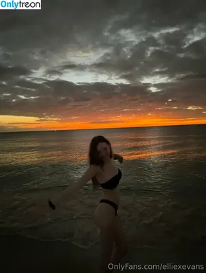 bellalovess / izzyybellaa nude photo #0014