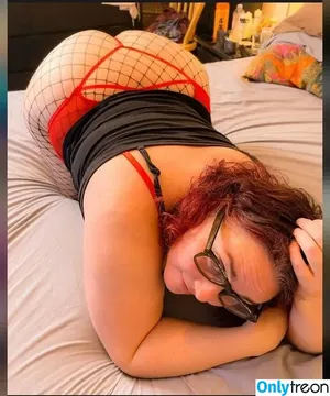 bellebottum / belle420 / bellebottum_official / bellezlinks / missbelle420 nude photo #0006
