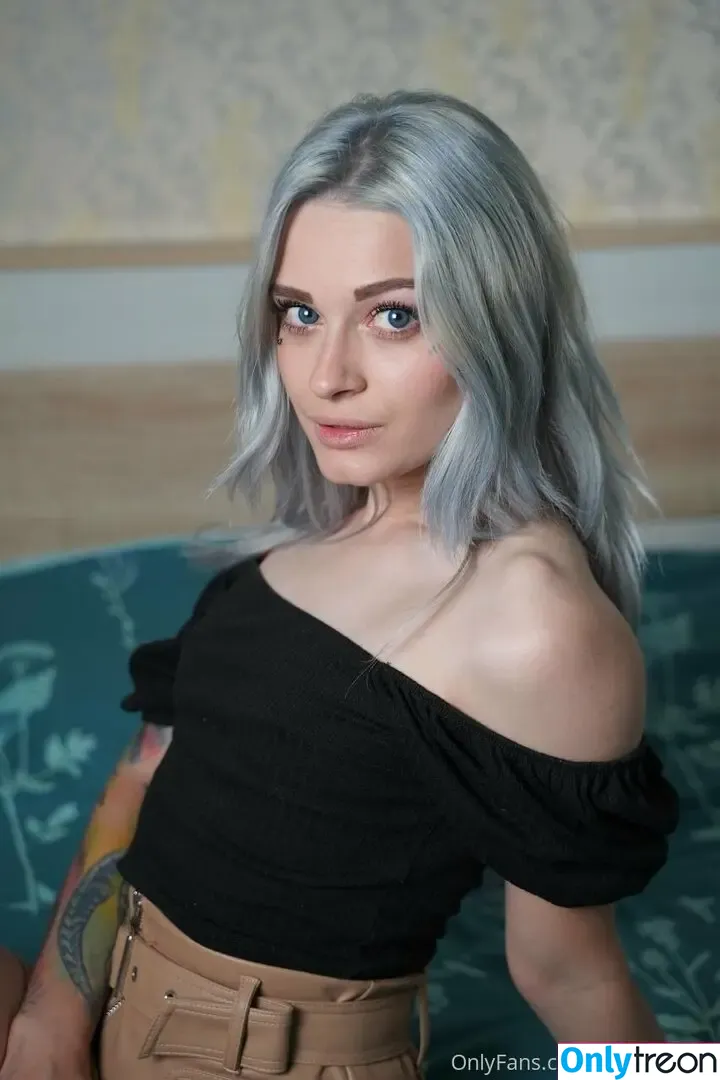 belleniko nude photo #0003 (ph_belleniko)