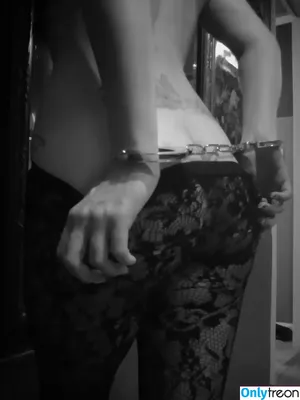 beltinbacon / brendinfallon / smolbacons nude photo #0028