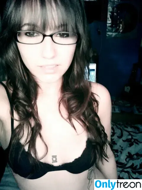 beltinbacon nude photo #0026 (brendinfallon / smolbacons)