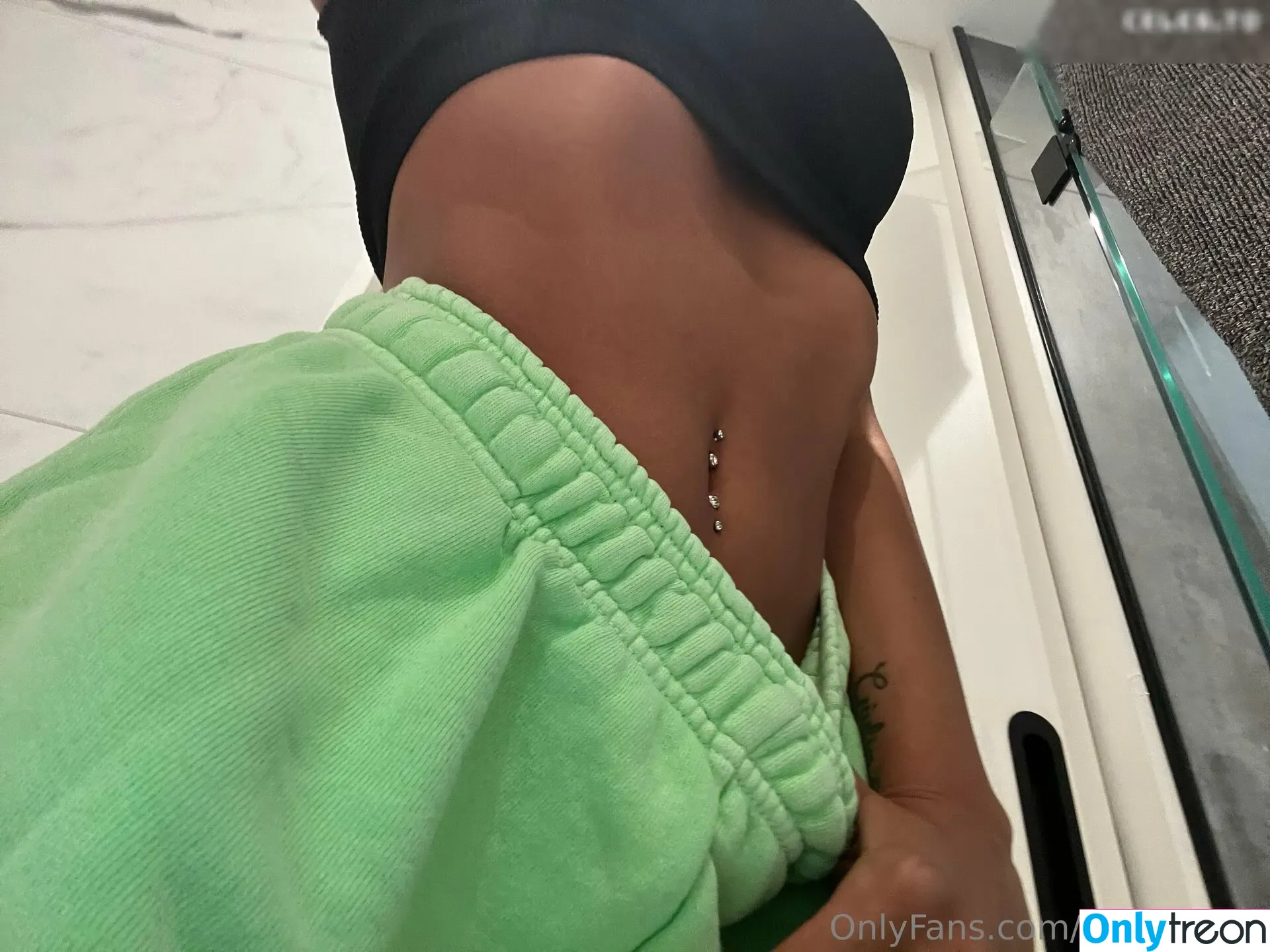 berlinnbby | emanmorelli nude photo #0021 (berlinnbby / emanmorelli)