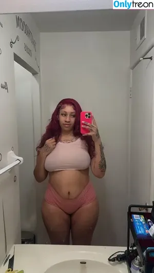 berryatnight / gaarababymama / thatssostrawberry nude photo #0014