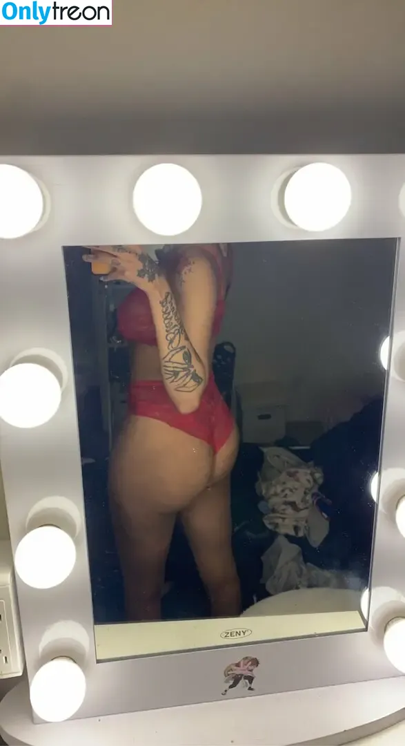 berryatnight nude photo #0003 (gaarababymama / thatssostrawberry)
