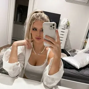 Berticuss / Britnyellen nude photo #0077